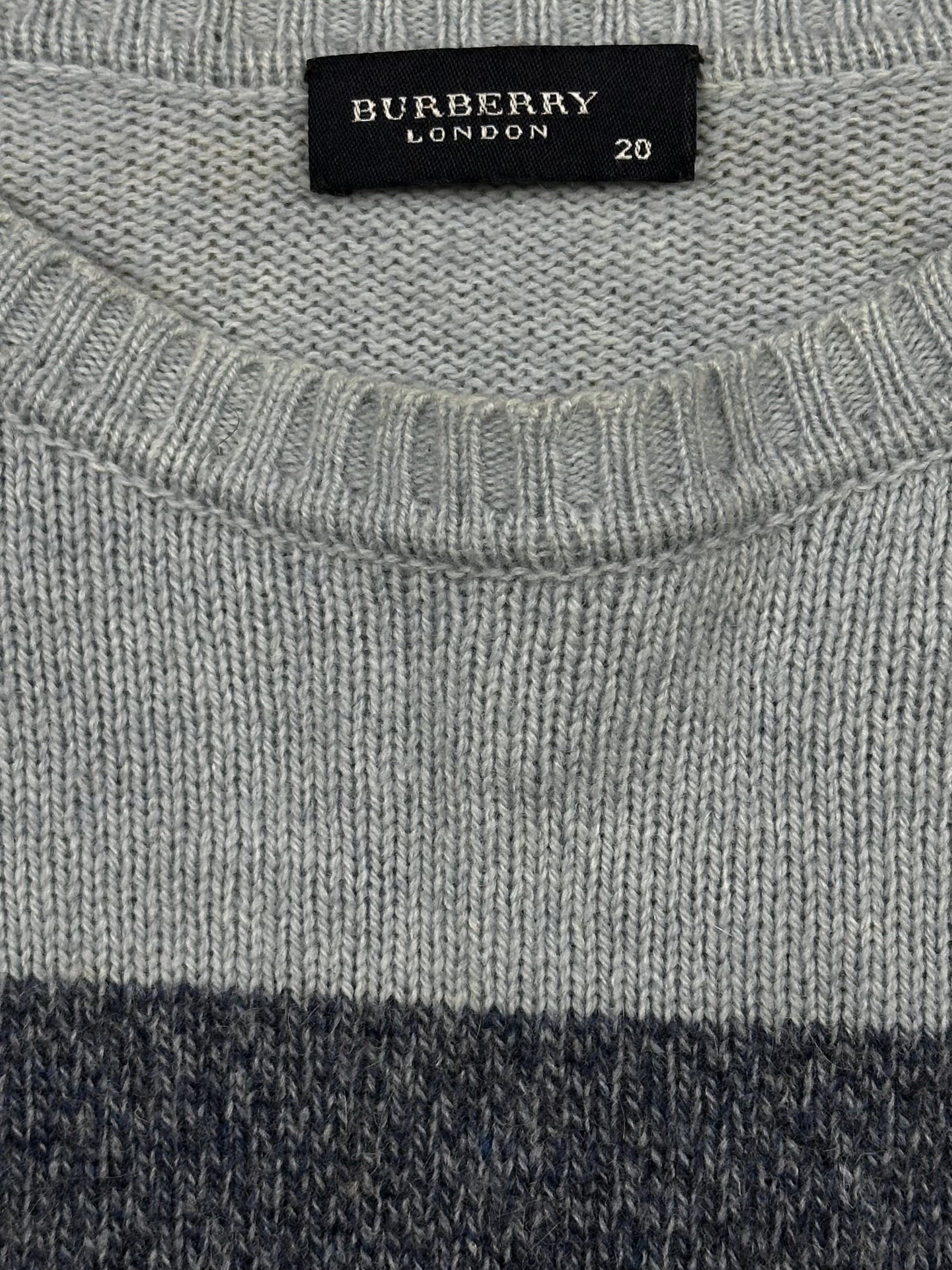 vintage babyblue Burberry knittedsweater {M}