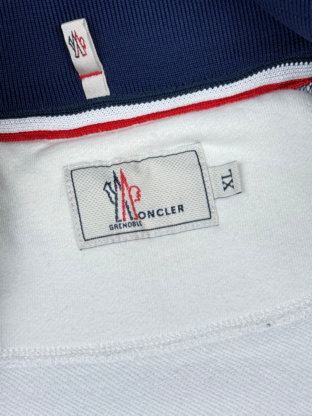vintage Moncler sweatjacket {XL}