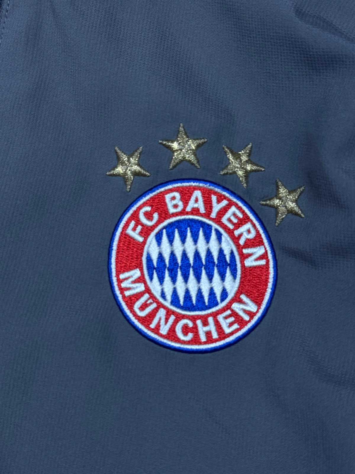 vintage Adidas Fc Bayern Munich windbreaker {S}