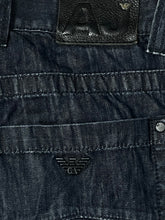 Charger l&#39;image dans la galerie, vintage Armani jeans {L}
