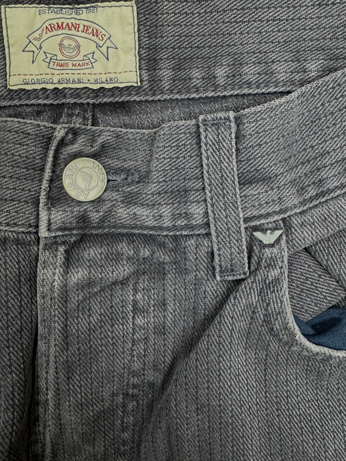 vintage Armani jeans {M}