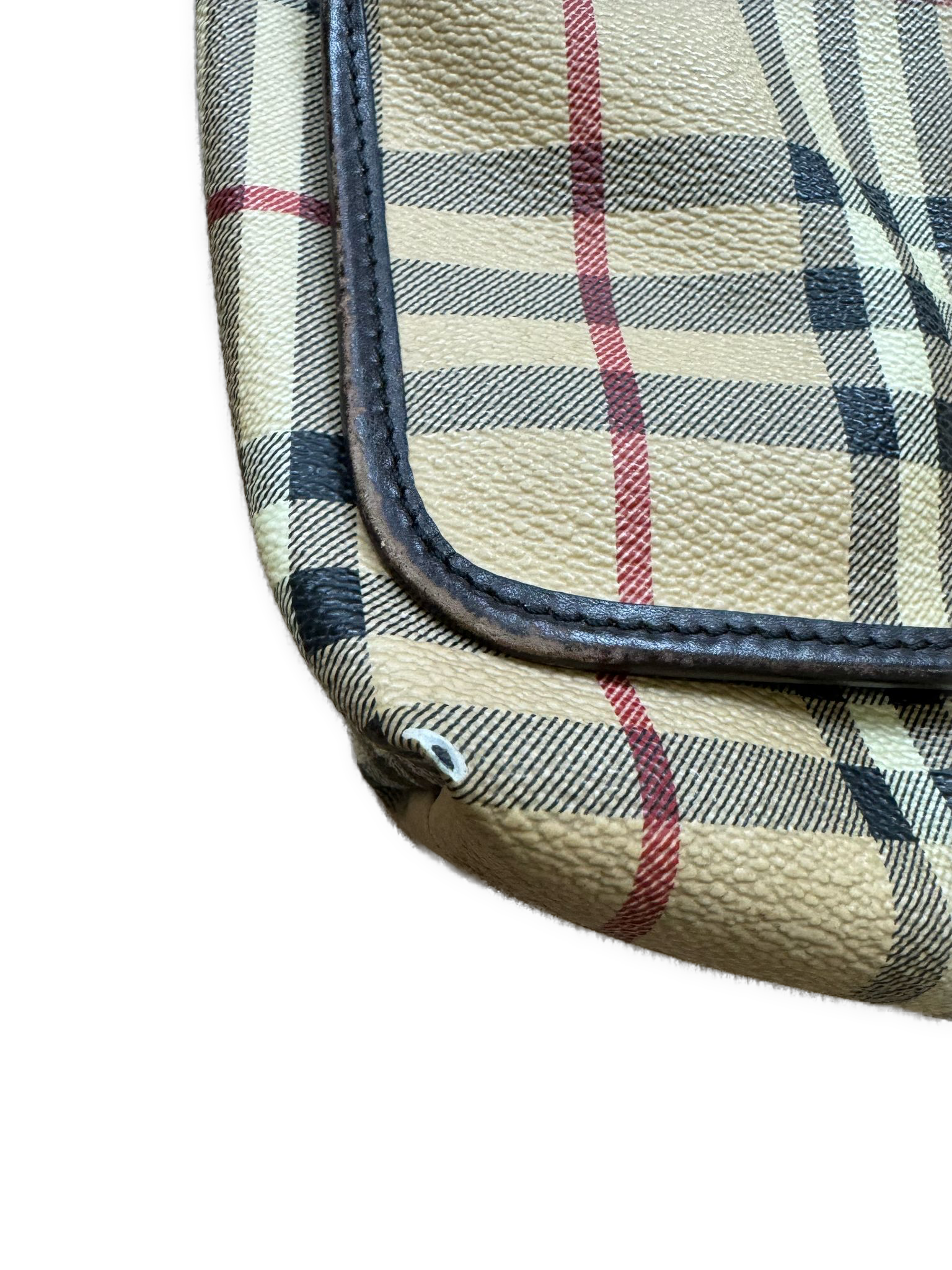 vintage Burberry slingbag