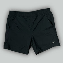 Carregar imagem no visualizador da galeria, vintage Nike shorts {S}

