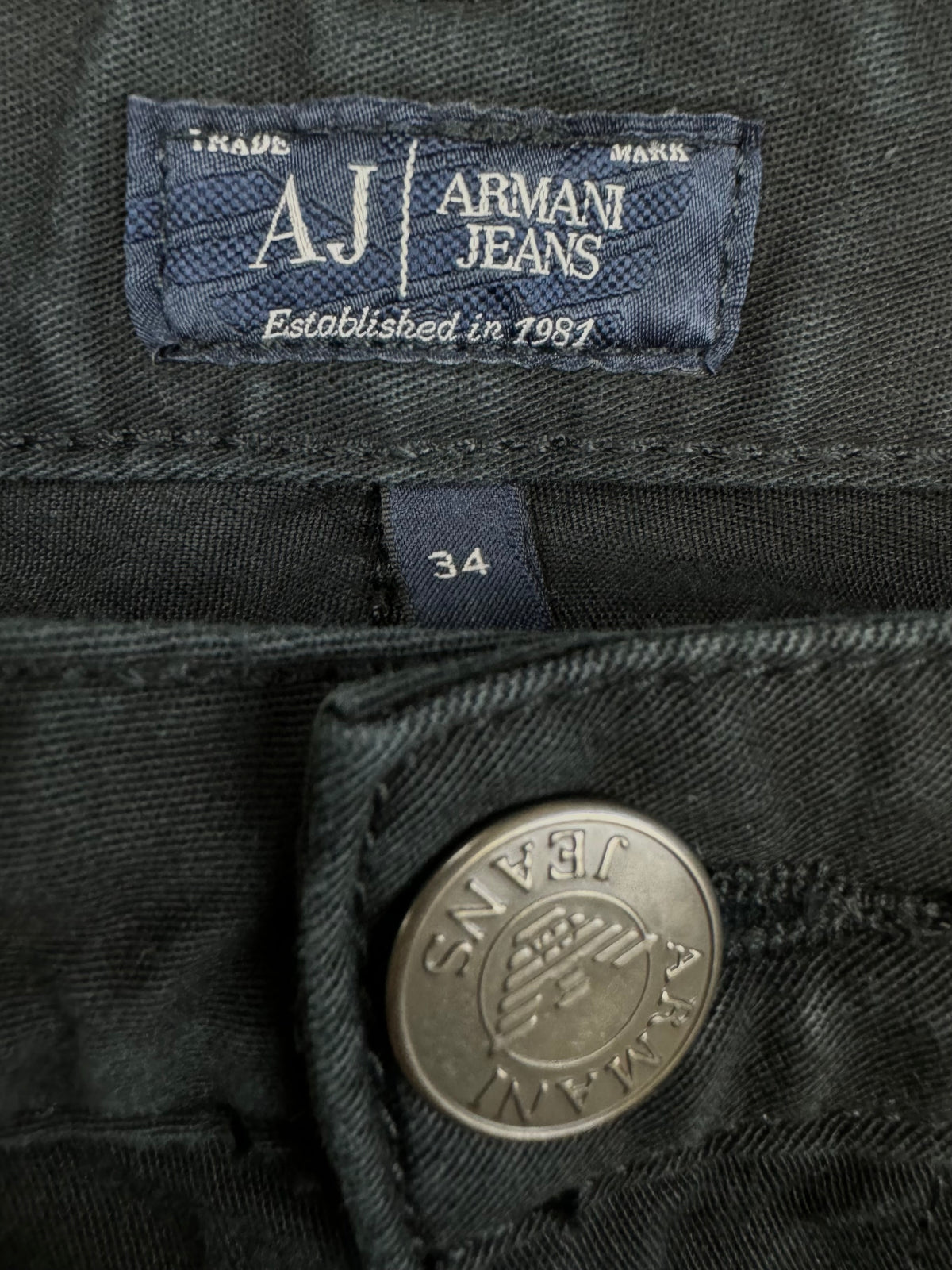 vintage Armani jeans {M}