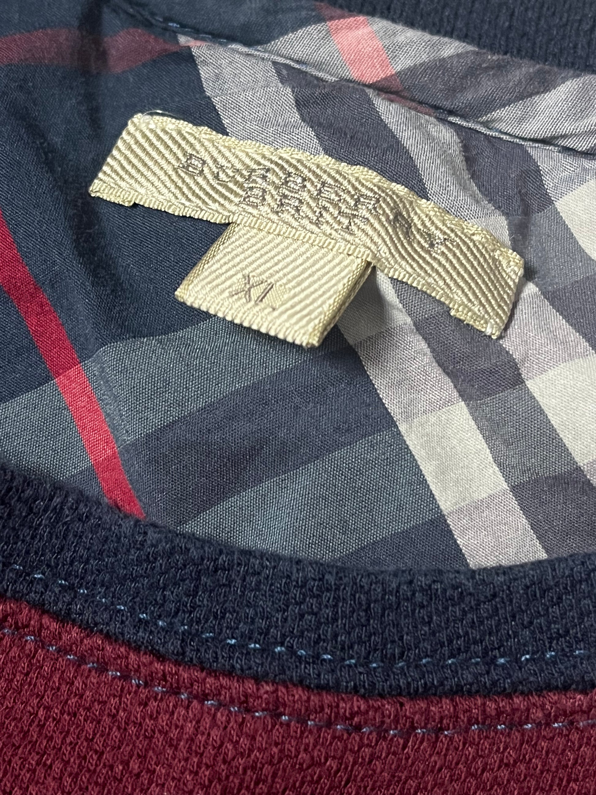 vintage Burberry longsleeve {L}