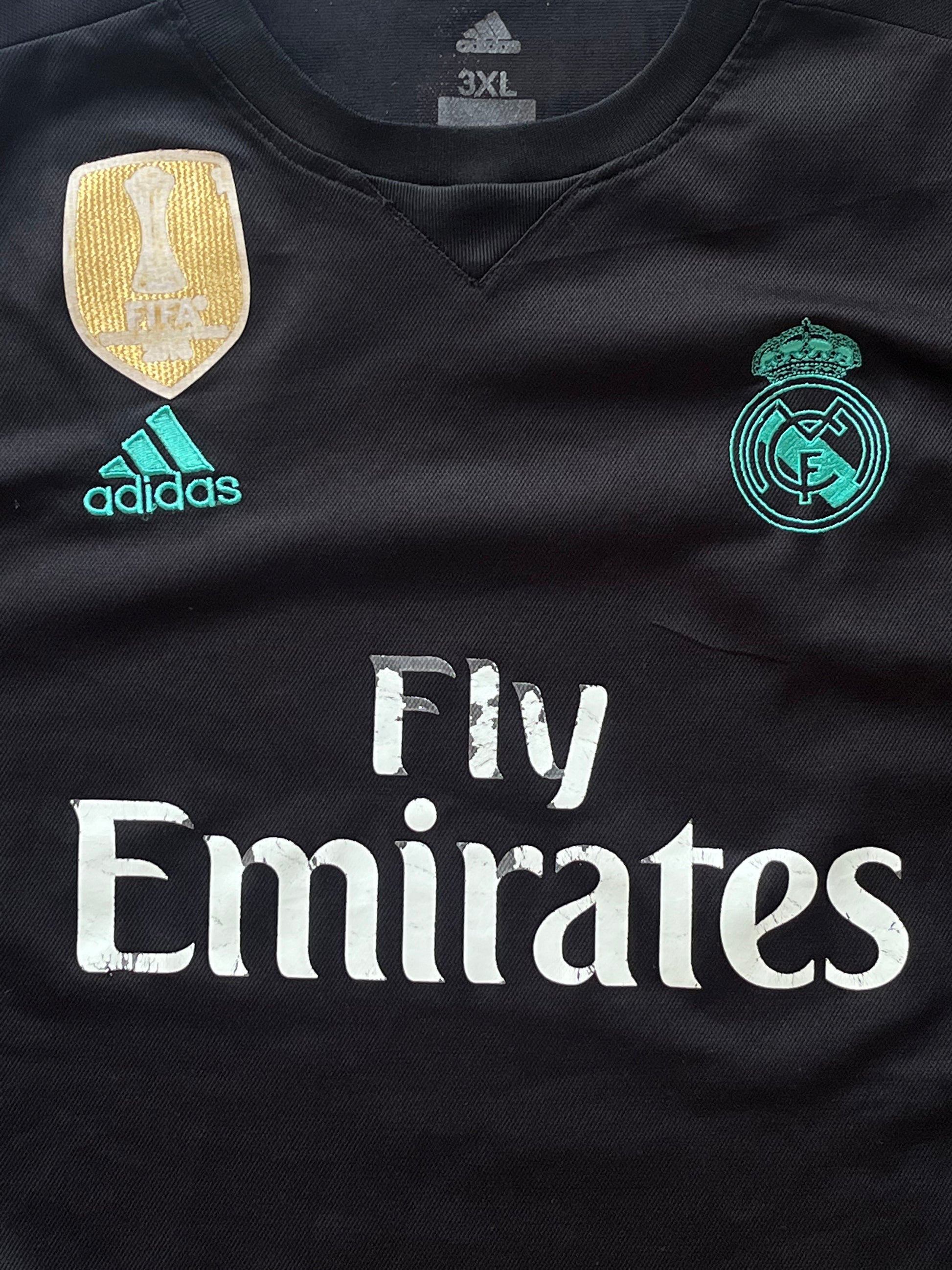 black Adidas Real Madrid 2017-2018 away jersey {XXL}