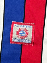 Carregar imagem no visualizador da galeria, vintage Adidas Fc Bayern Munich SCHOLL 7 1997-1998 away jersey {S}
