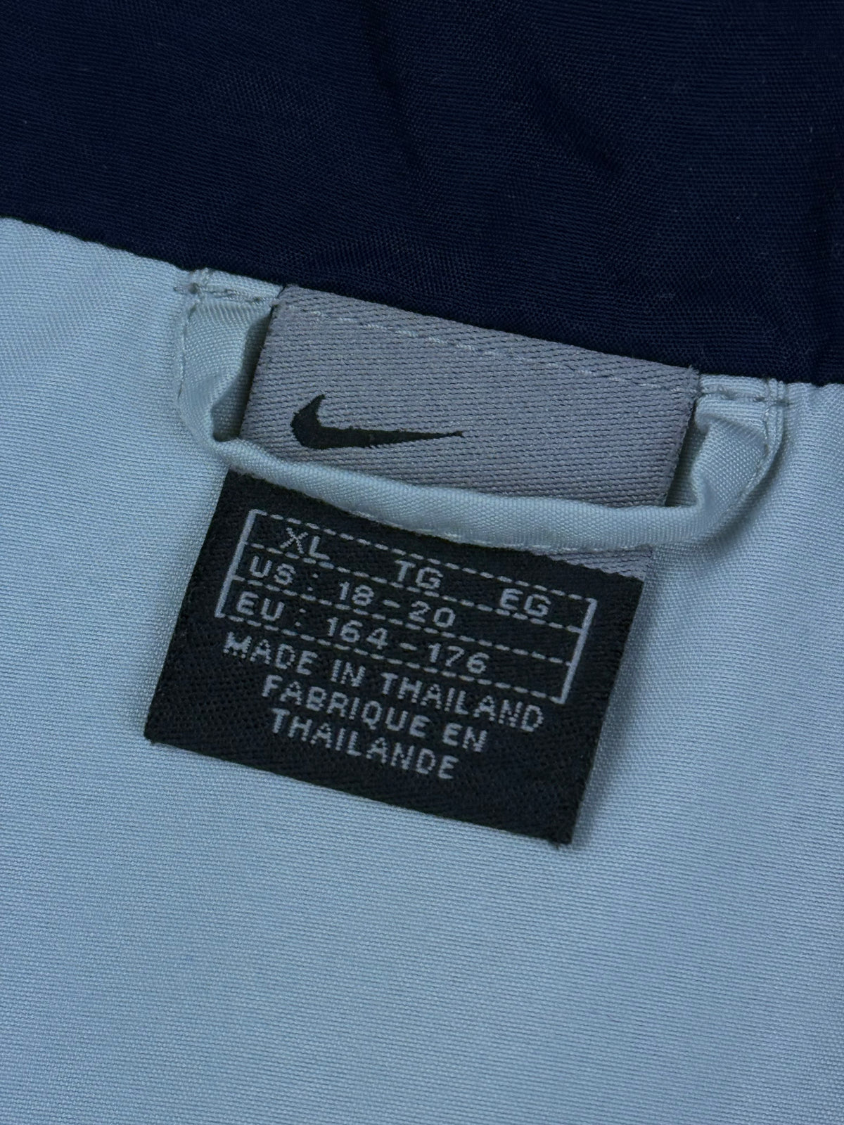 vintage Nike windbreaker {S}