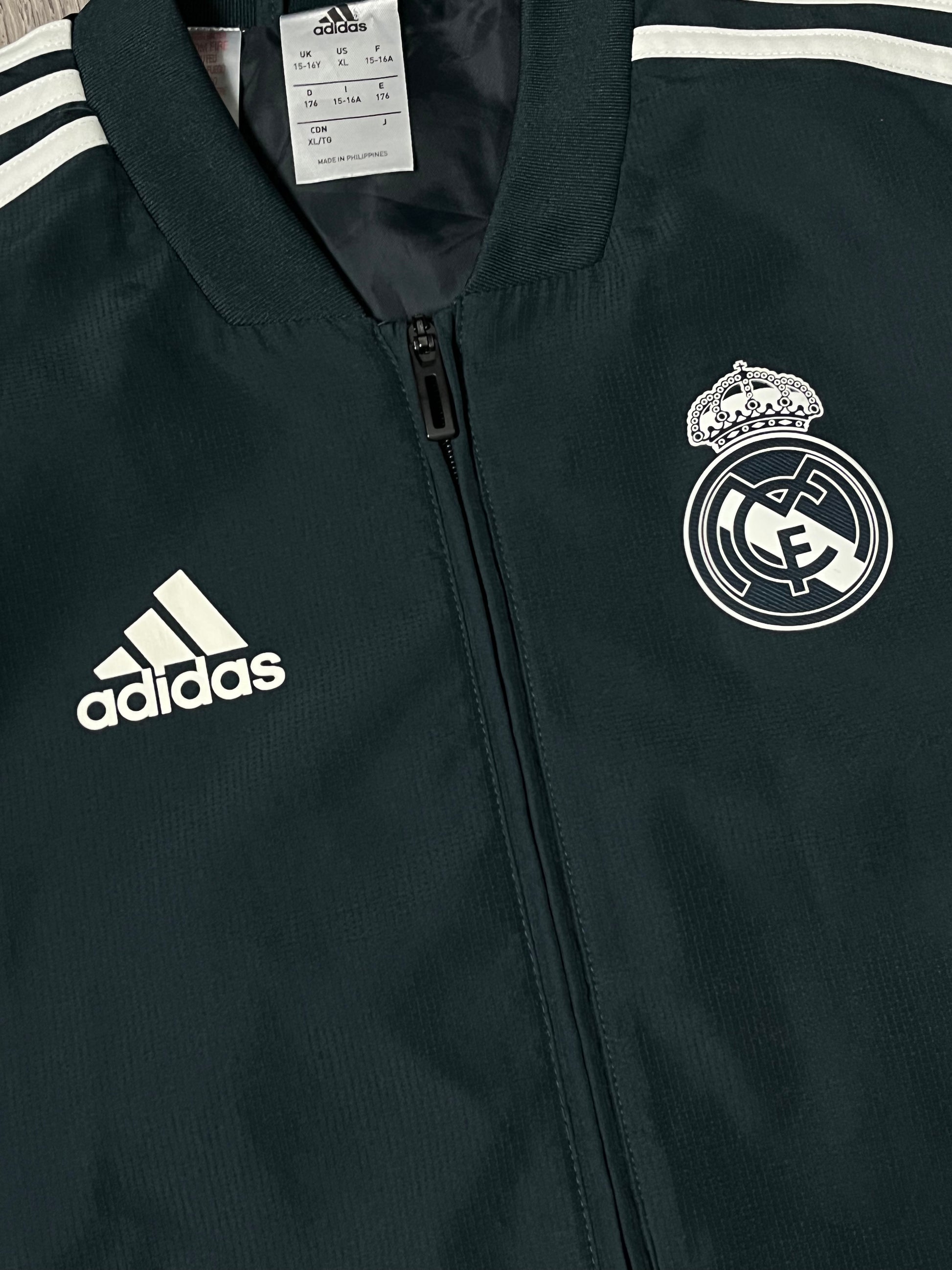 vintage Adidas Real Madrid windbreaker {S}