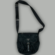 Lade das Bild in den Galerie-Viewer, vintage Prada slingbag
