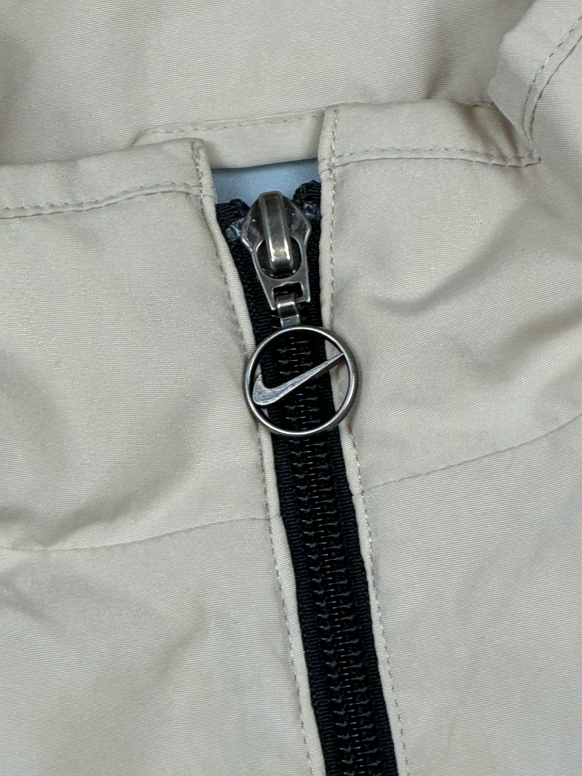 vintage Nike windbreaker {M}