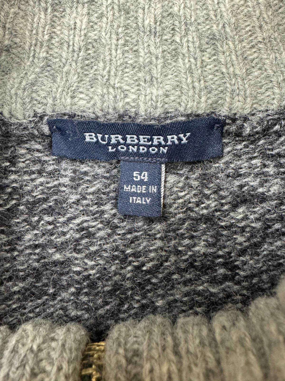 vintage Burberry quarterzip {XL}