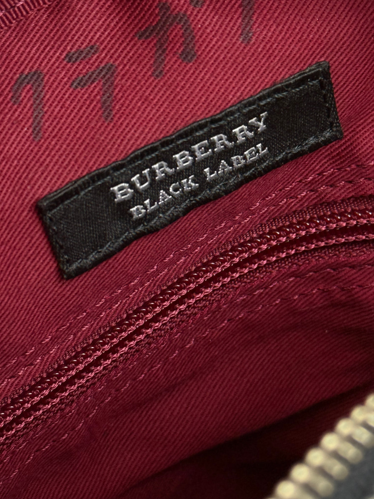 vintage Burberry Black Label slingbag