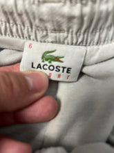 Carregar imagem no visualizador da galeria, vintage Lacoste shorts {XL}
