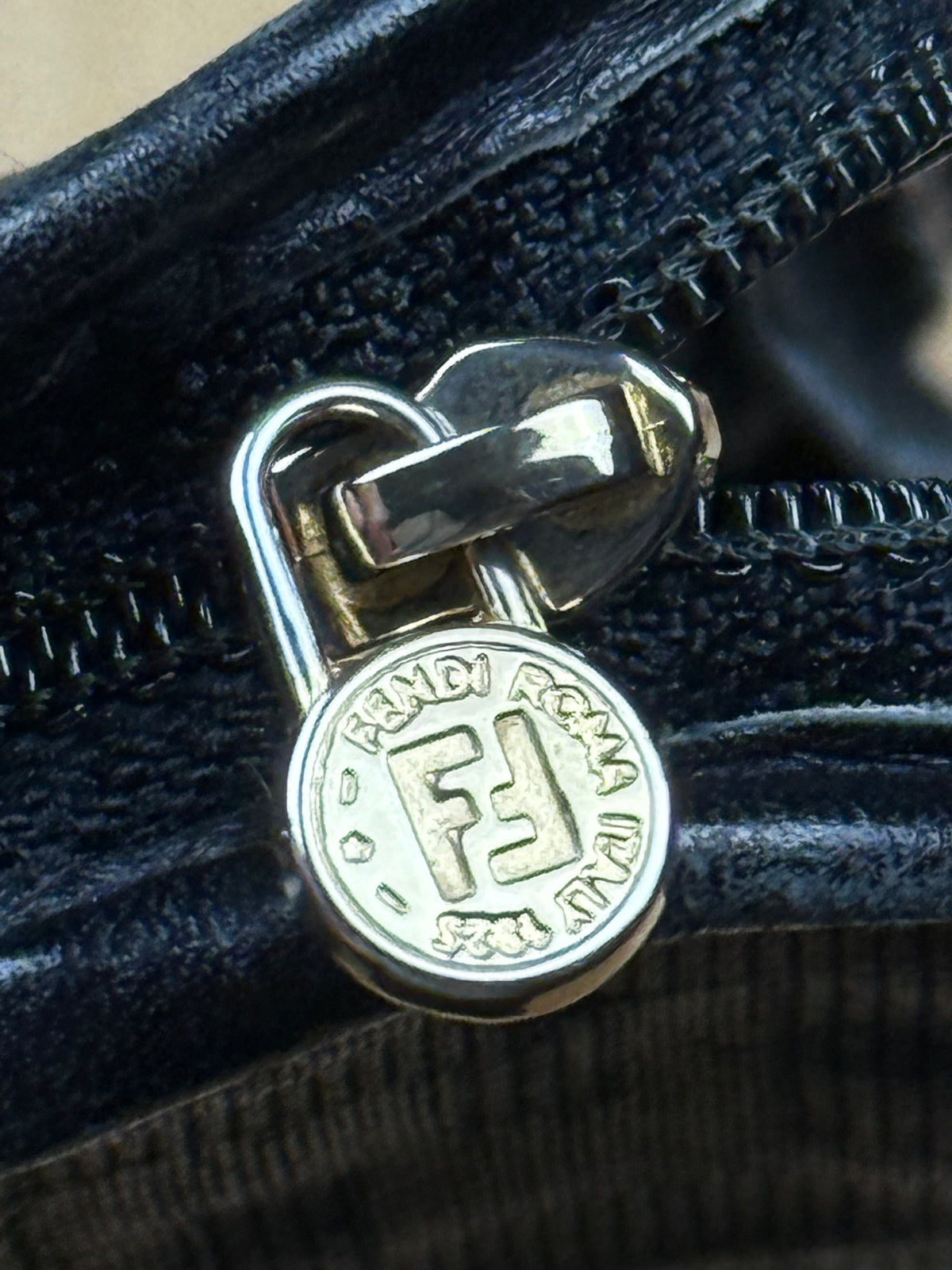 vintage Fendi slingbag