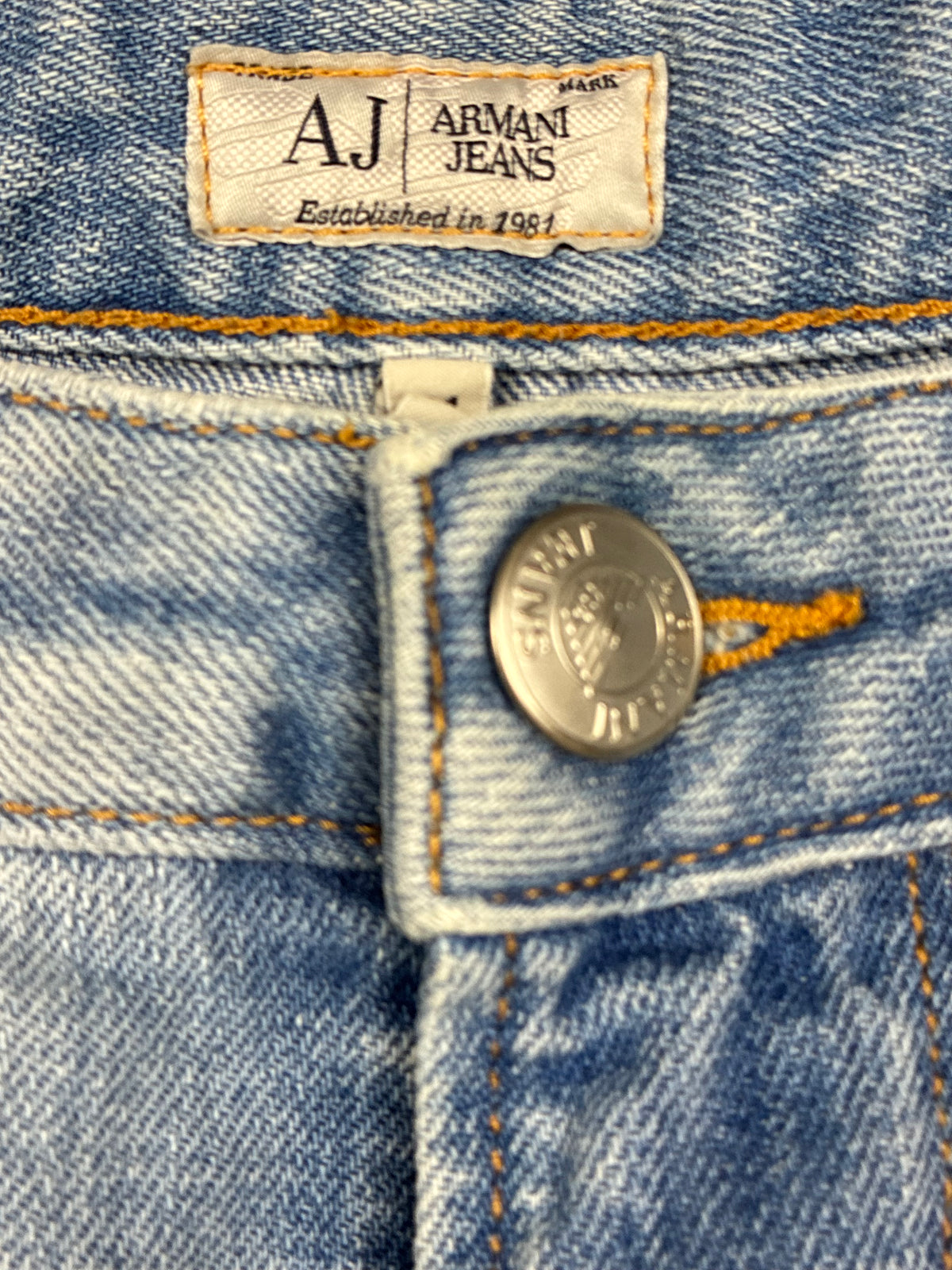 vintage Armani jeans {M}