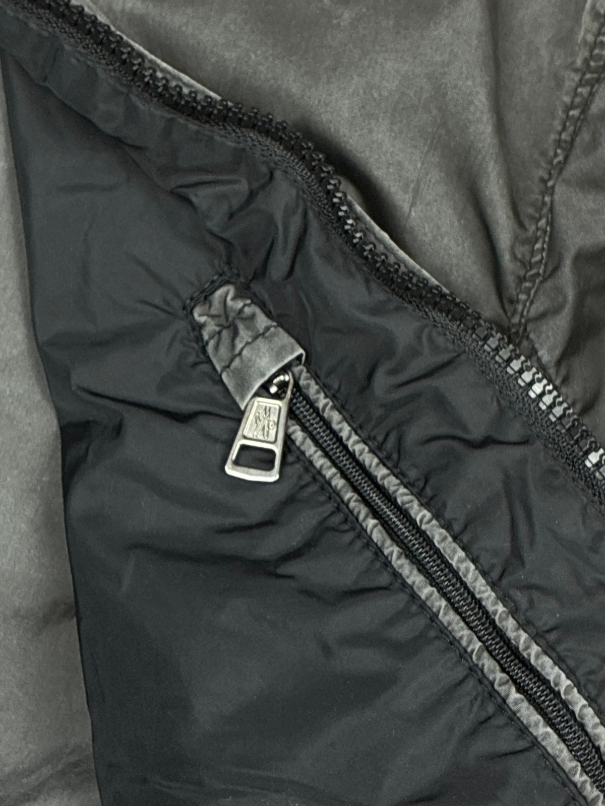 vintage Moncler windbreaker {S}
