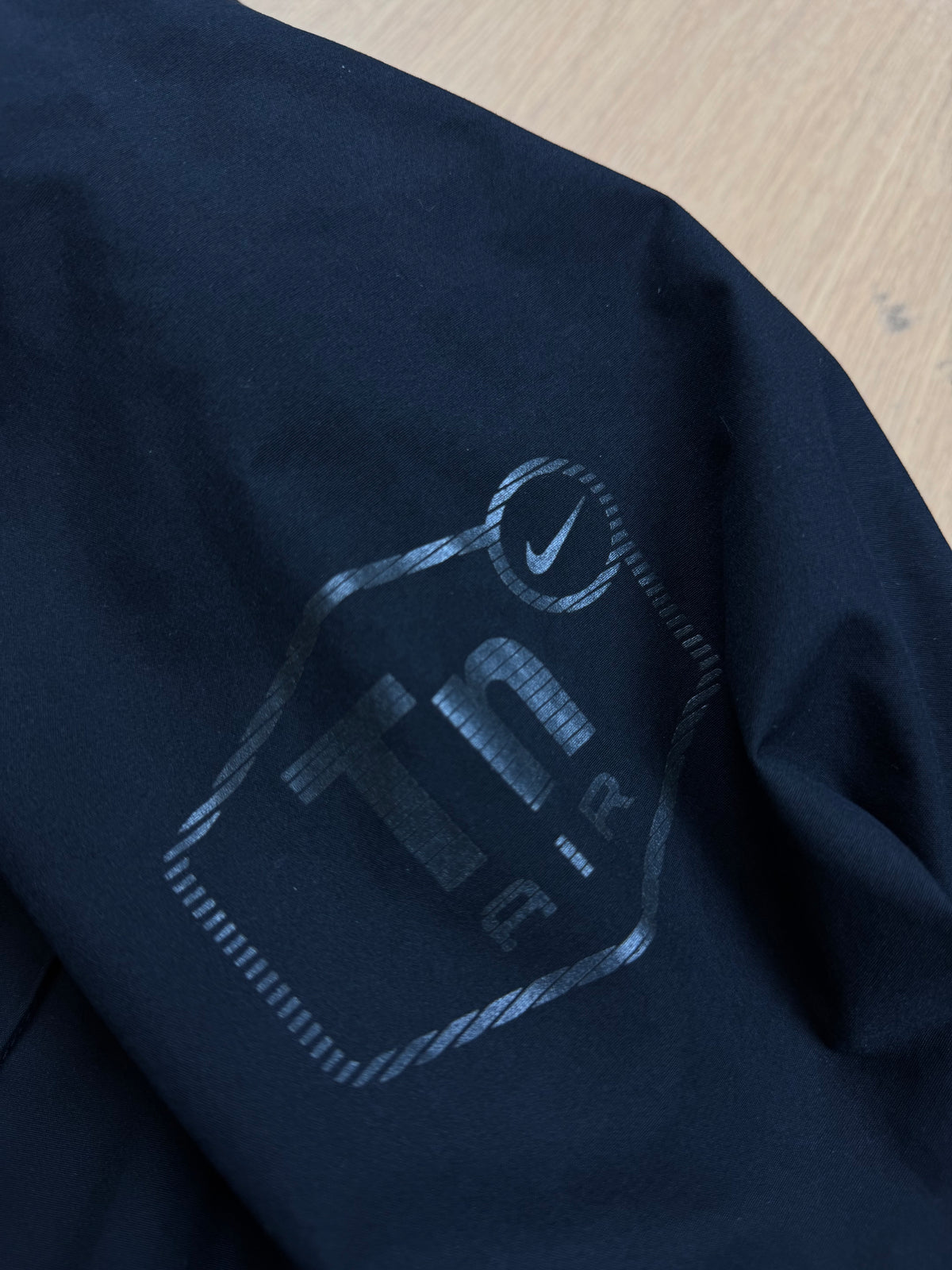 vintage Nike TN TUNED windbreaker {XL}