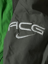 Load image into Gallery viewer, vintage Nike ACG winterjacket {M}
