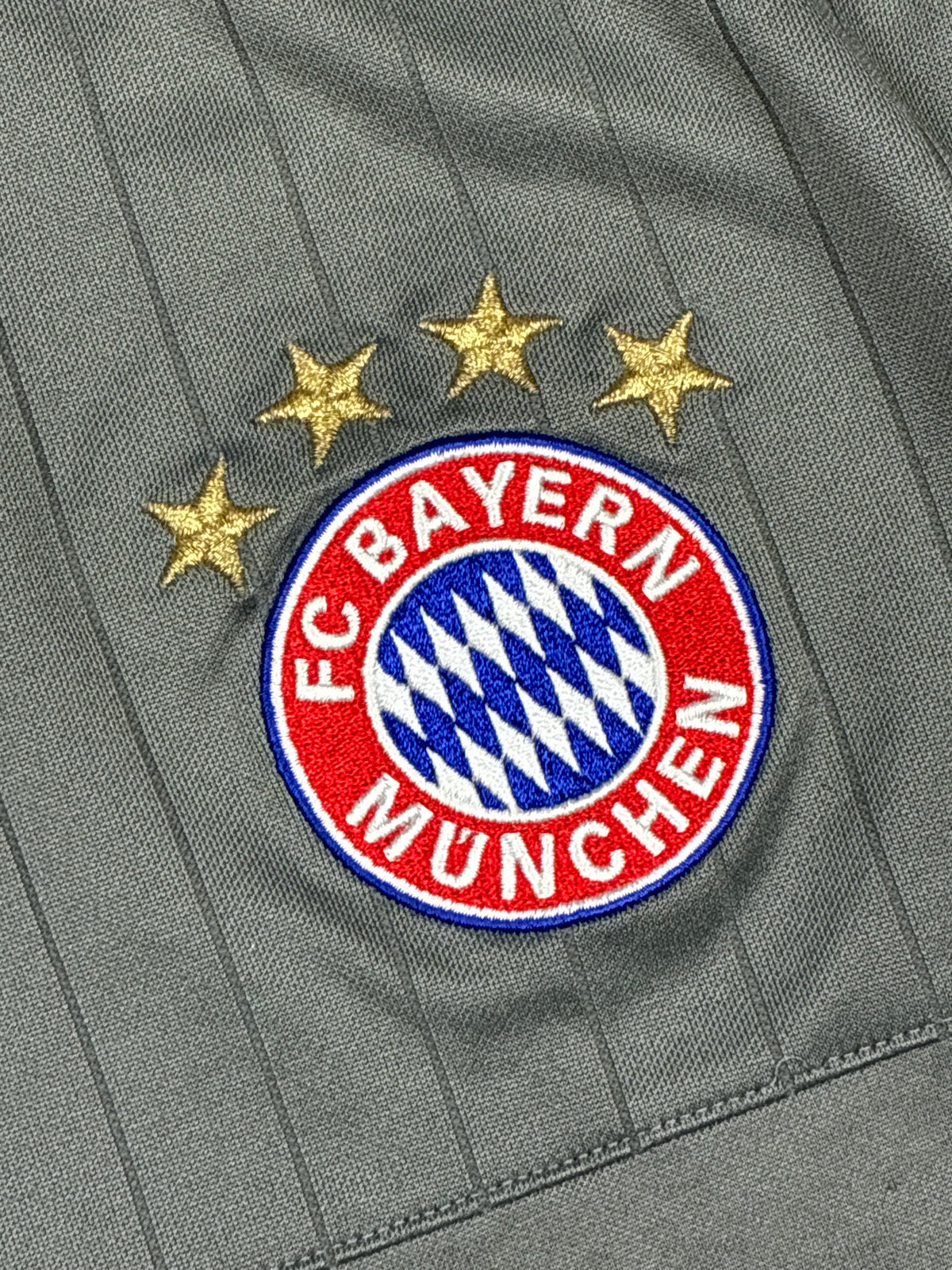 vintage Adidas Bayern Munich trainingjersey