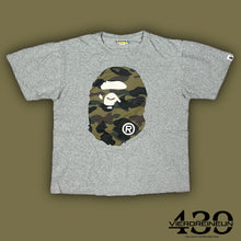 Load image into Gallery viewer, vintage BAPE a bathing ape t-shirt {XL}
