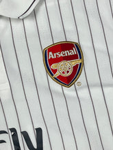 Cargar imagen en el visor de la galería, vintage Nike Fc Arsenal 2009-2010 3rd jersey {XS}
