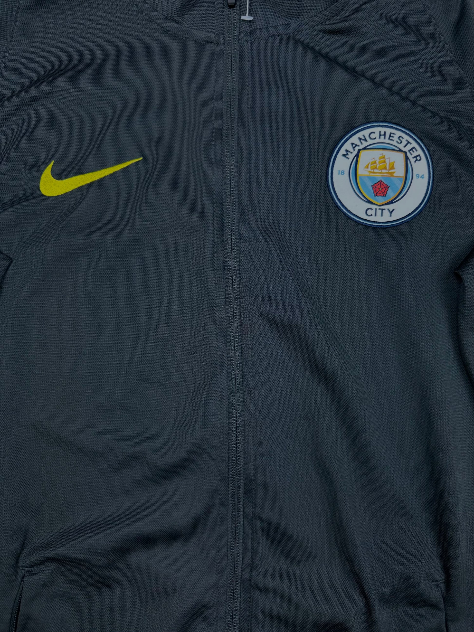 vintage Nike Manchester City trackjacket {L}