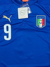 Load image into Gallery viewer, vintage Puma Italia BALOTELLI9 2014 home jersey DSWT {S}
