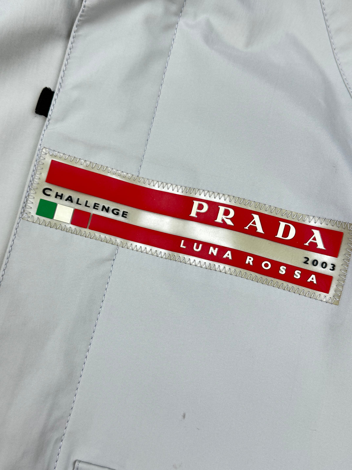 vintage Prada Luna Rossa 2003 windbreaker {L}
