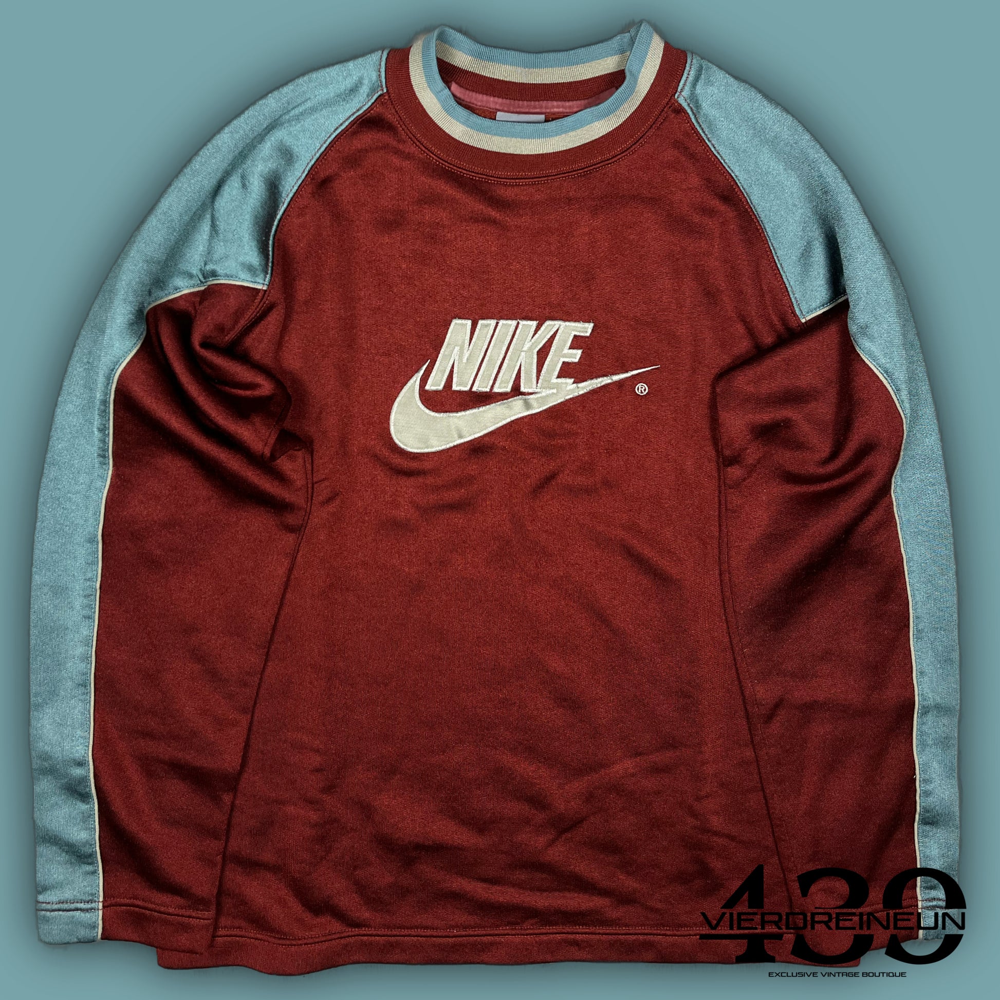 vintage Nike sweater {S}