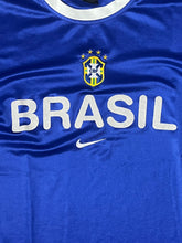 Lade das Bild in den Galerie-Viewer, vintage Nike BRASIL jersey {XL}
