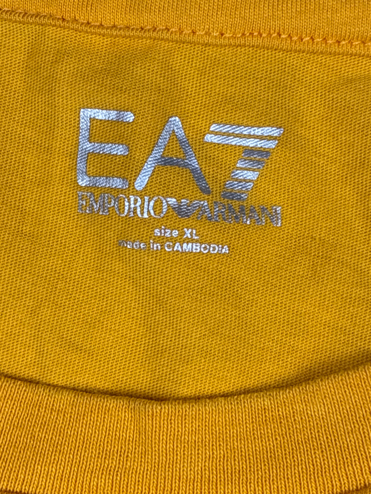 vintage Emporio Armani EA7 t-shirt {L}