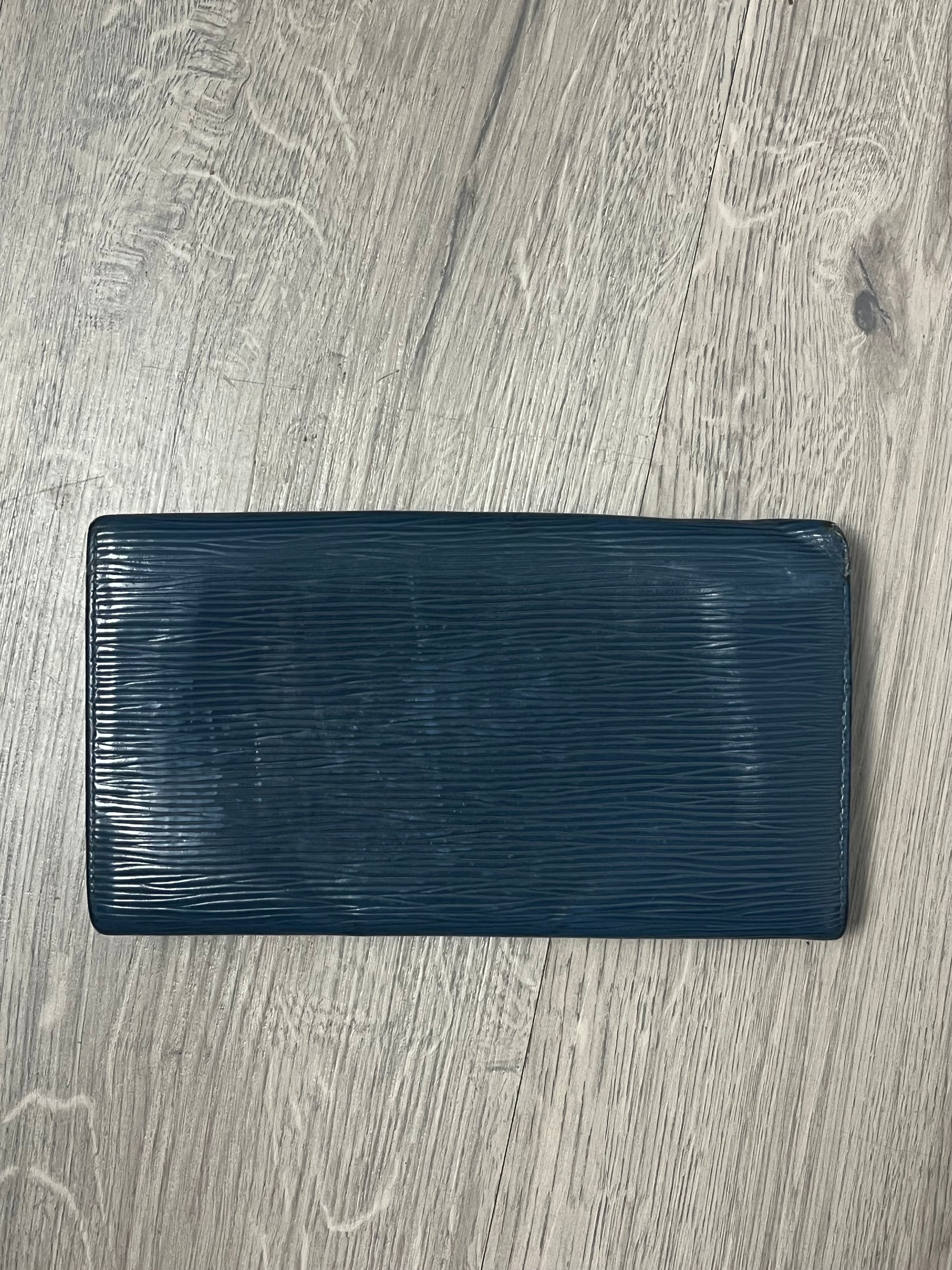 vintage Louis Vuitton wallet