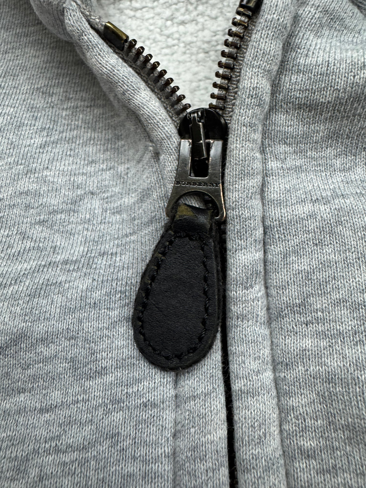 vintage Burberry sweatjacket {L}