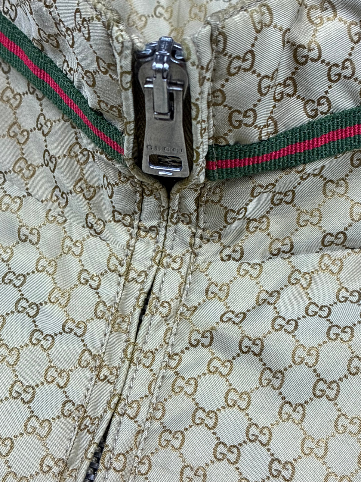 vintage Gucci windbreaker {S}