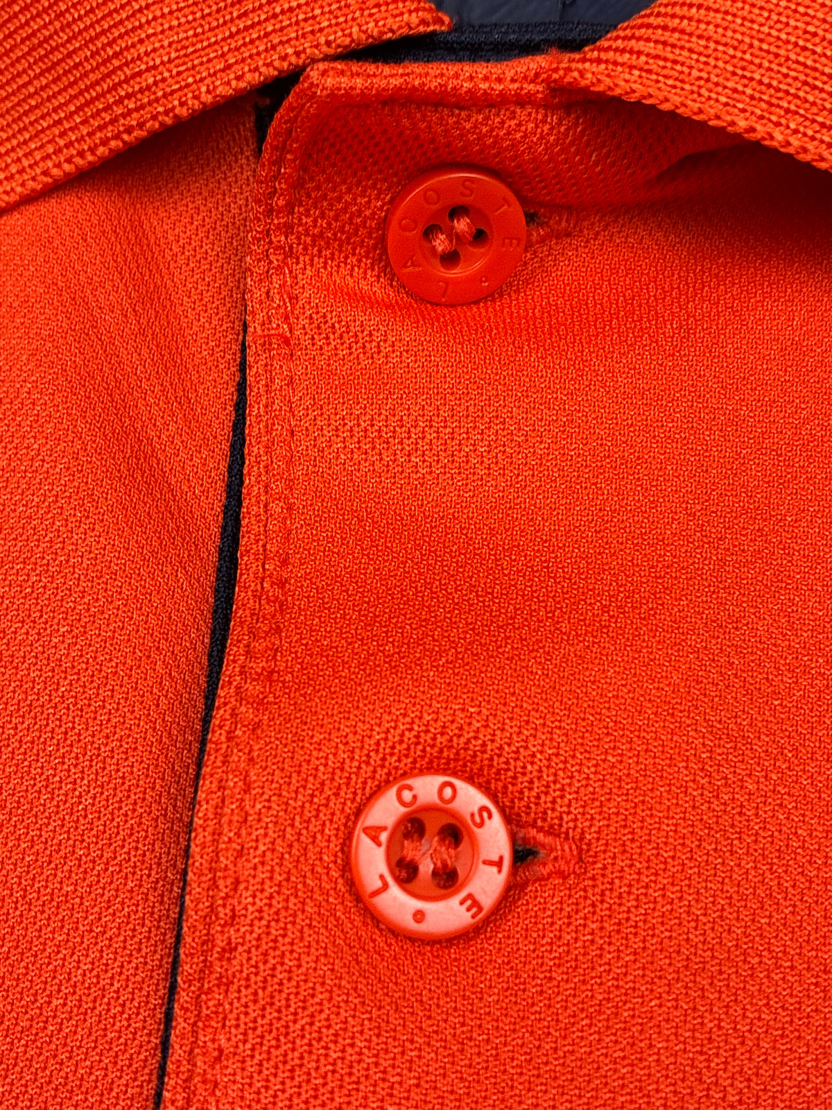orange Lacoste polo {S}
