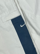 Lade das Bild in den Galerie-Viewer, vintage Nike trackpants {S}
