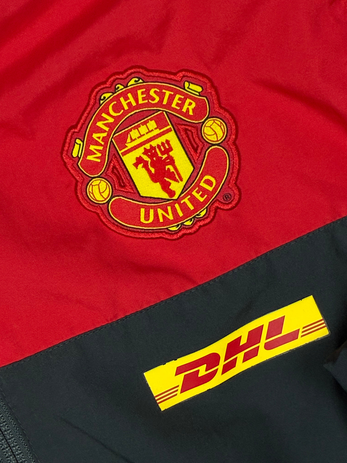 vintage Nike Manchester United windbreaker {XS}