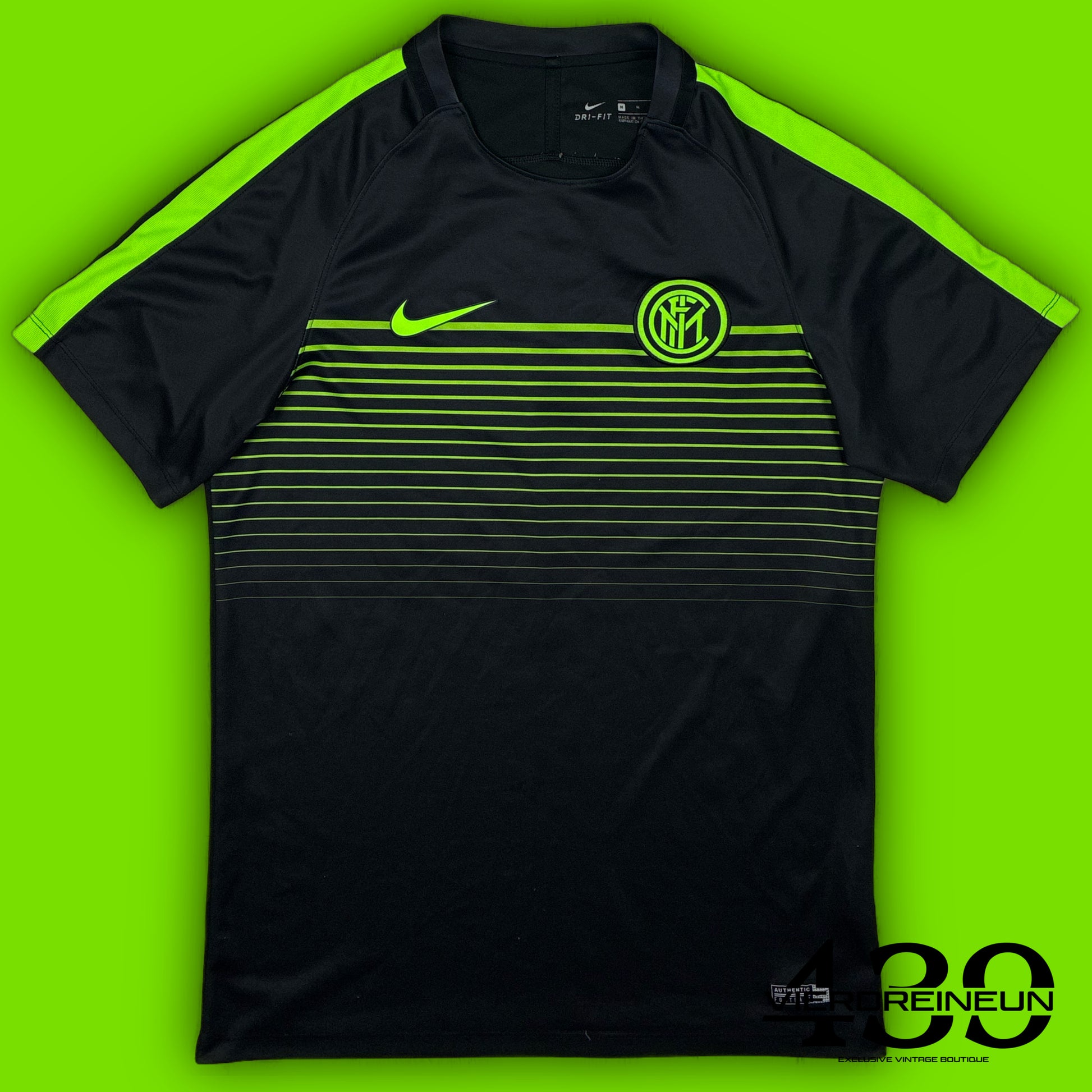 black Nike Inter Milan trainingjersey {M}