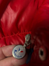 Lade das Bild in den Galerie-Viewer, vintage Moncler Grenoble winterjacket {M}
