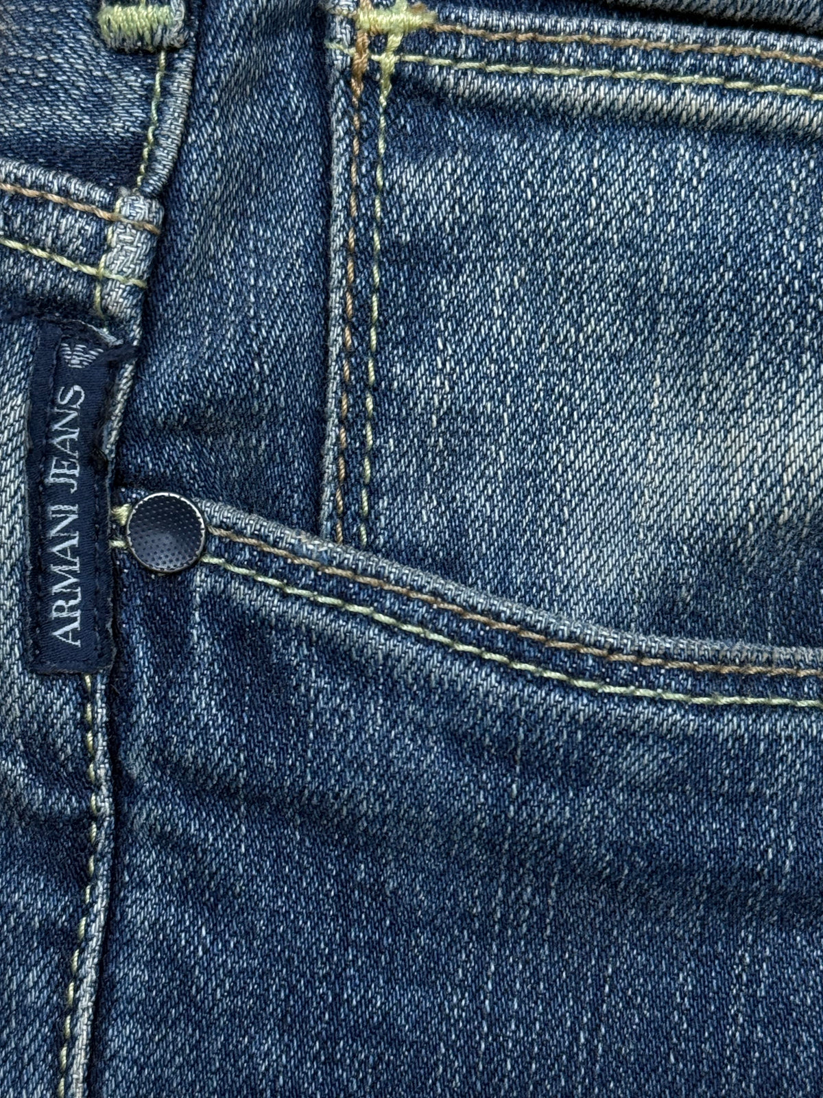vintage Armani jeans {M}