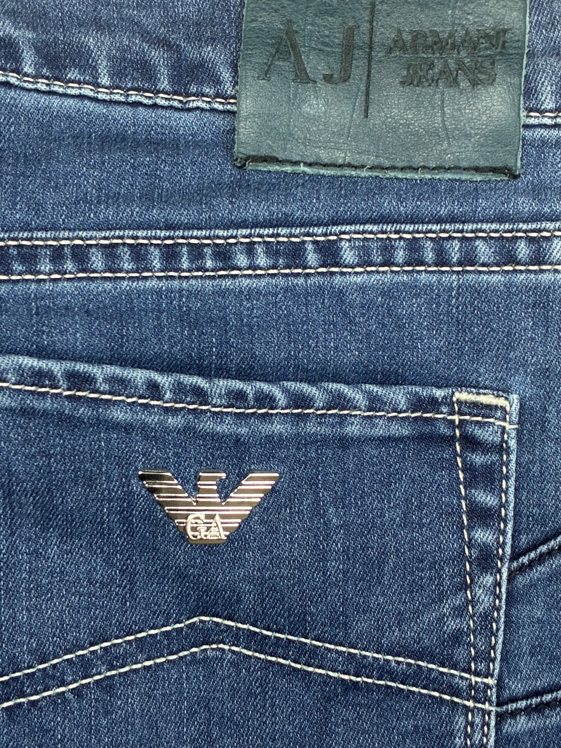 vintage Armani jeans {M}