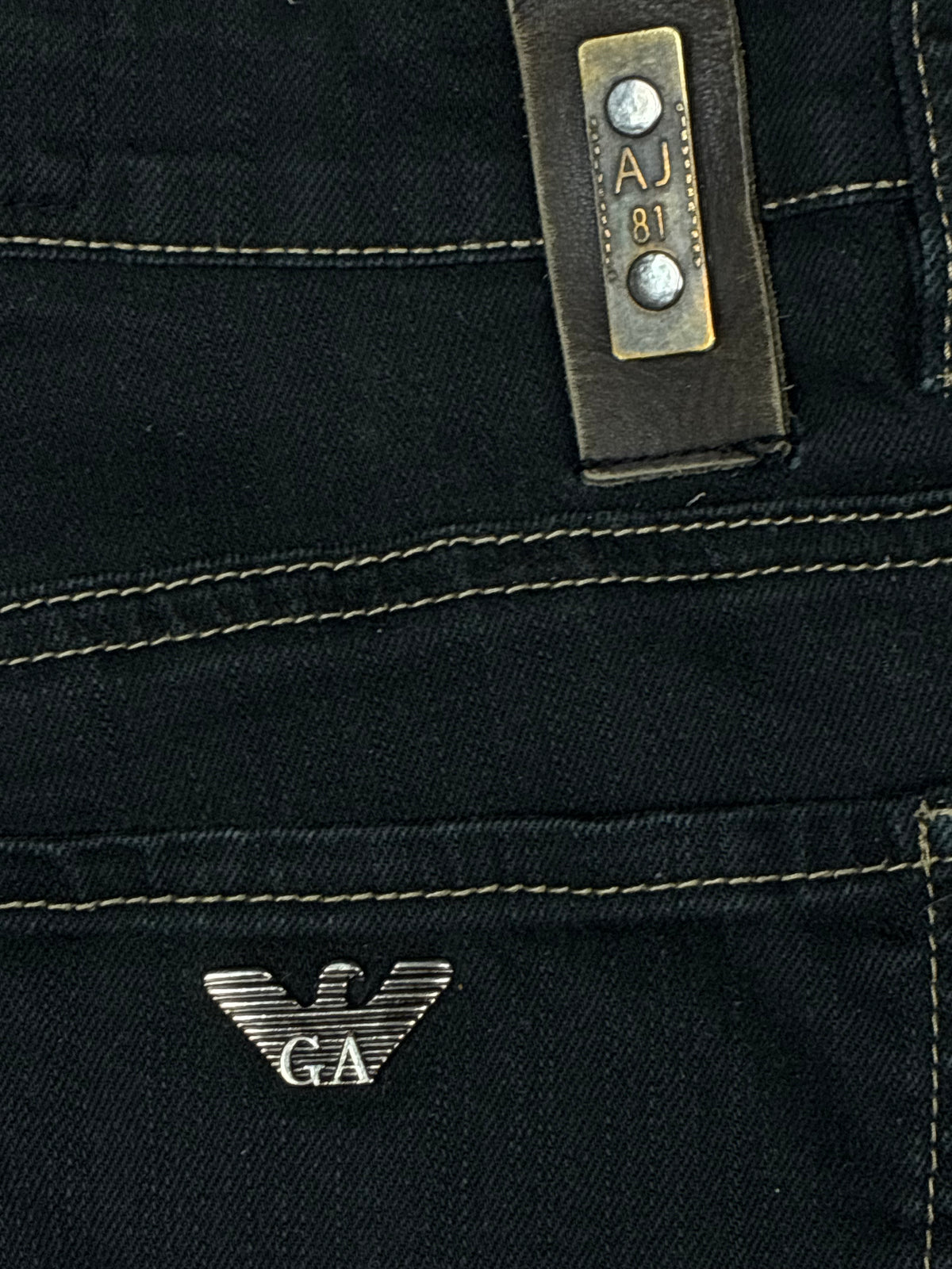 vintage Armani jeans {M}