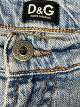 Cargar imagen en el visor de la galería, vintage Dolce &amp; Gabbana jeans {S}
