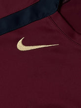 Load image into Gallery viewer, vinatge Nike 90 jersey {L}
