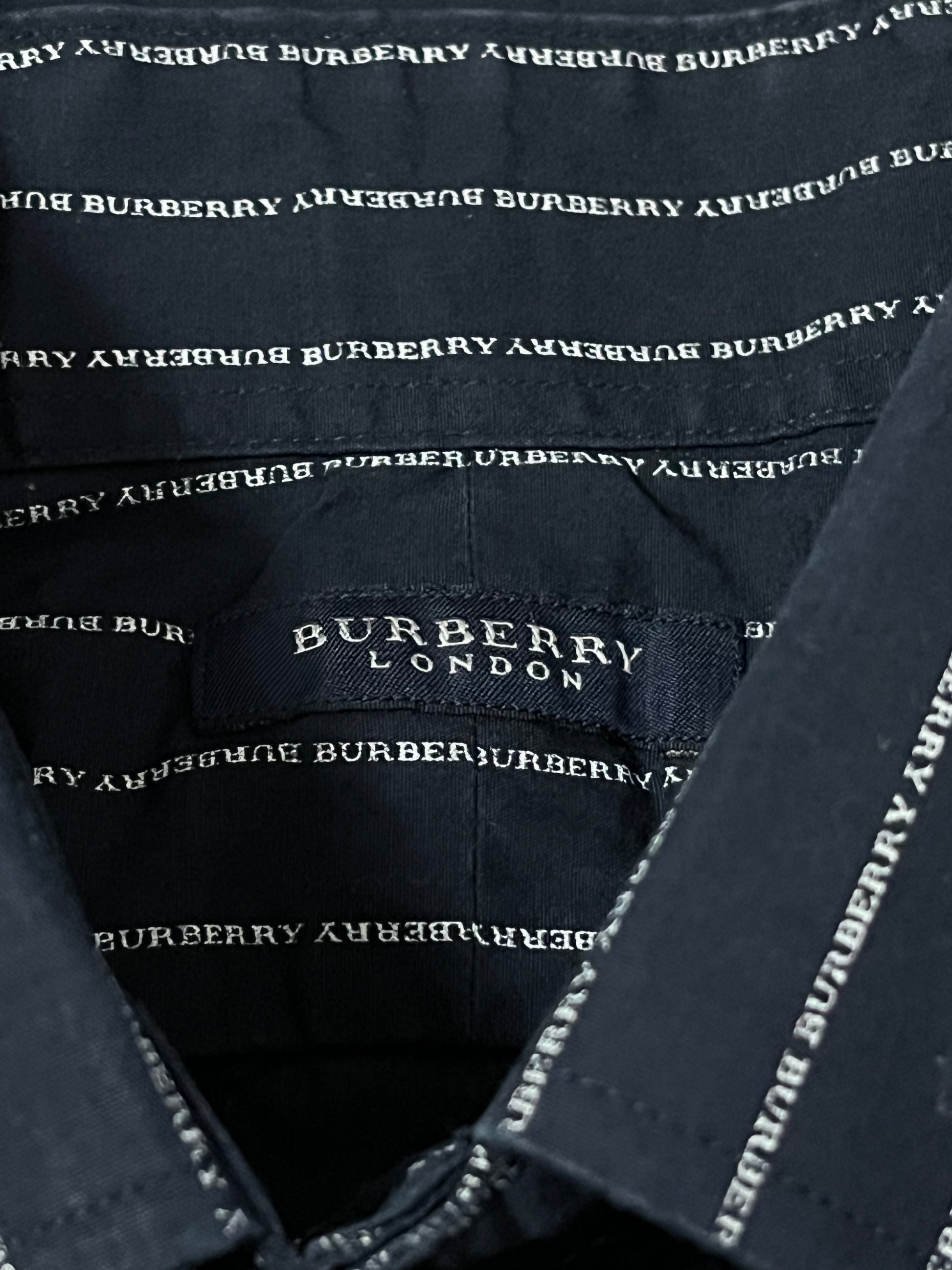 vintage Burberry shirt {M}