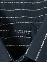 Load image into Gallery viewer, vintage Burberry shirt {M}
