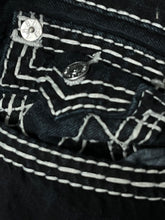 Carregar imagem no visualizador da galeria, vintage True Religion jeans {XL}
