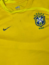 Carregar imagem no visualizador da galeria, vintage Nike Brasil trainingjersey {M}
