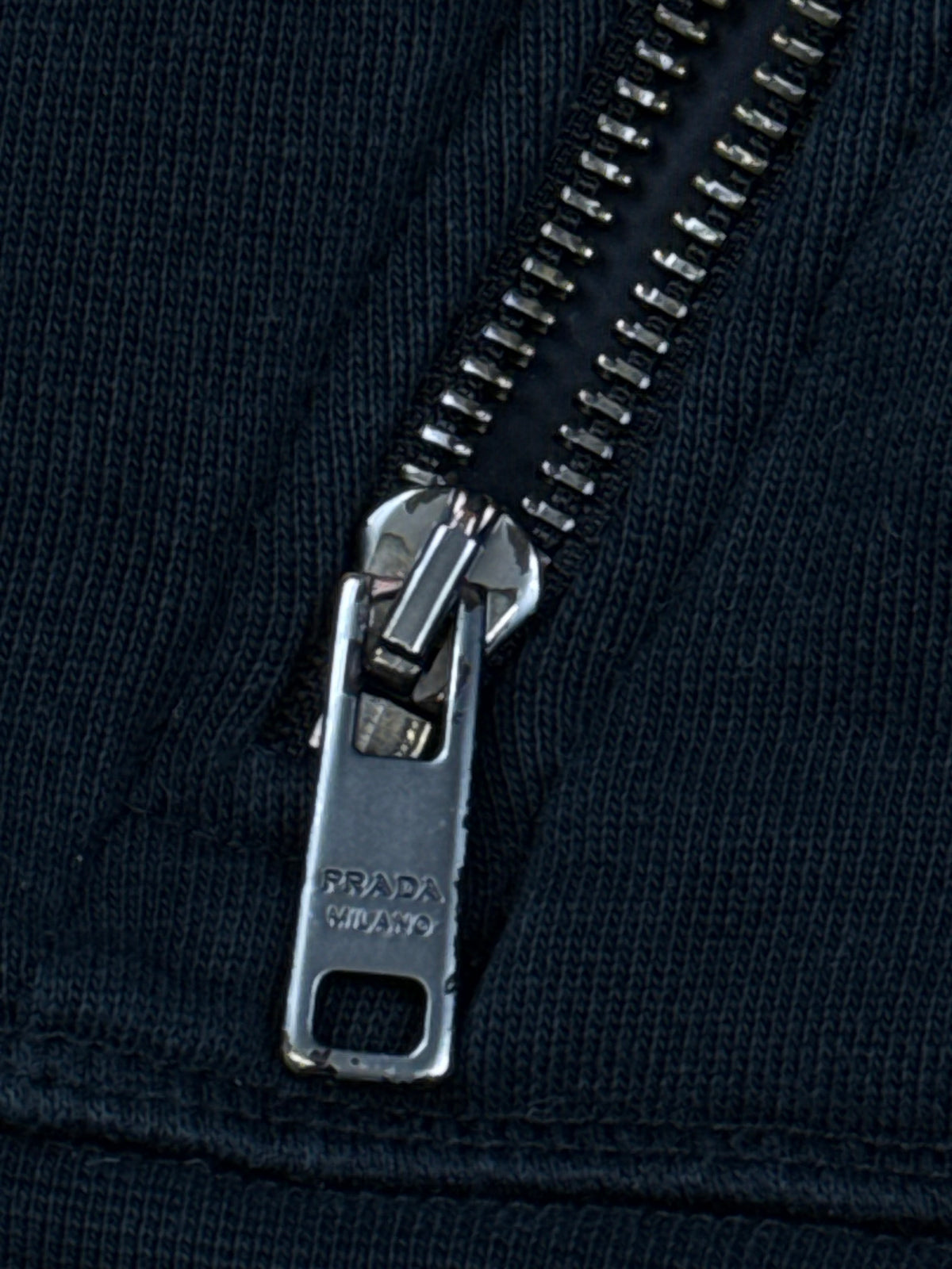 vintage navyblue Prada sweatjacket {S}